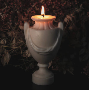 Eonian Urn candle