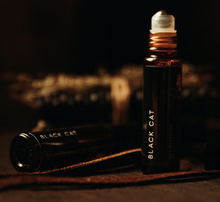 Load image into Gallery viewer, Perfume Oil